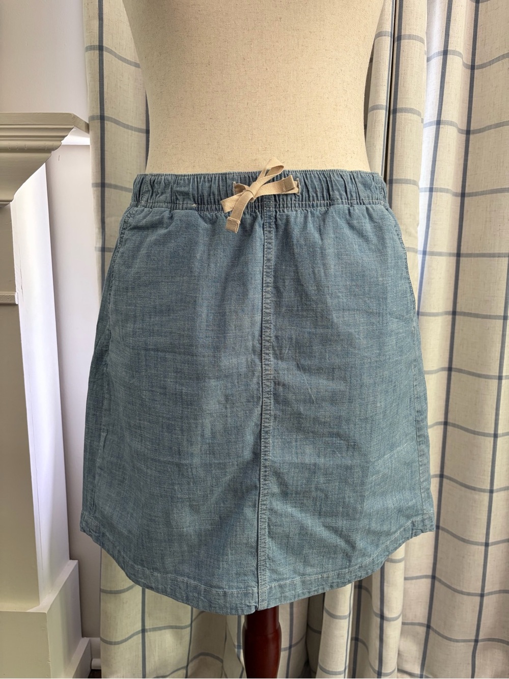 L.L. Bean Denim Chambray Elastic Waistband Pull On Light Wash Skirt